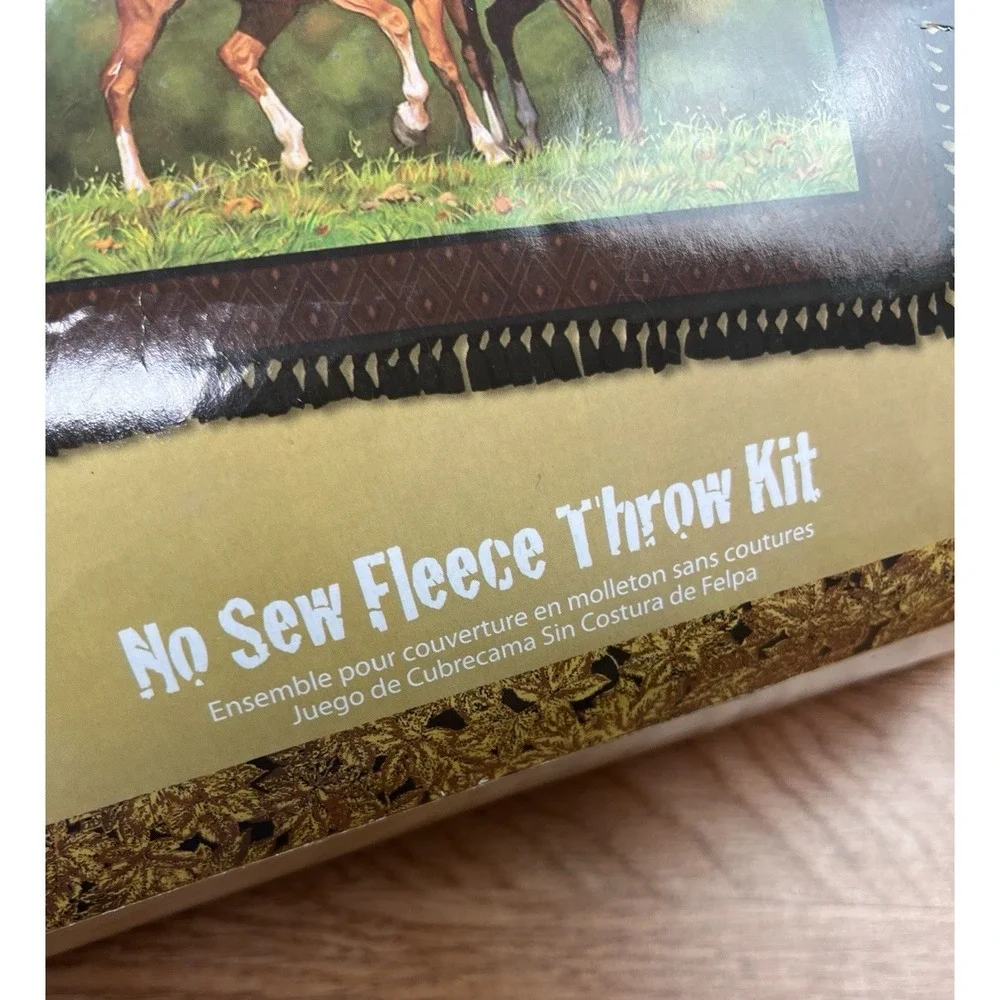 Wild Wings No Sew Fleece Throw Blanket DIY Kit HORSES 48